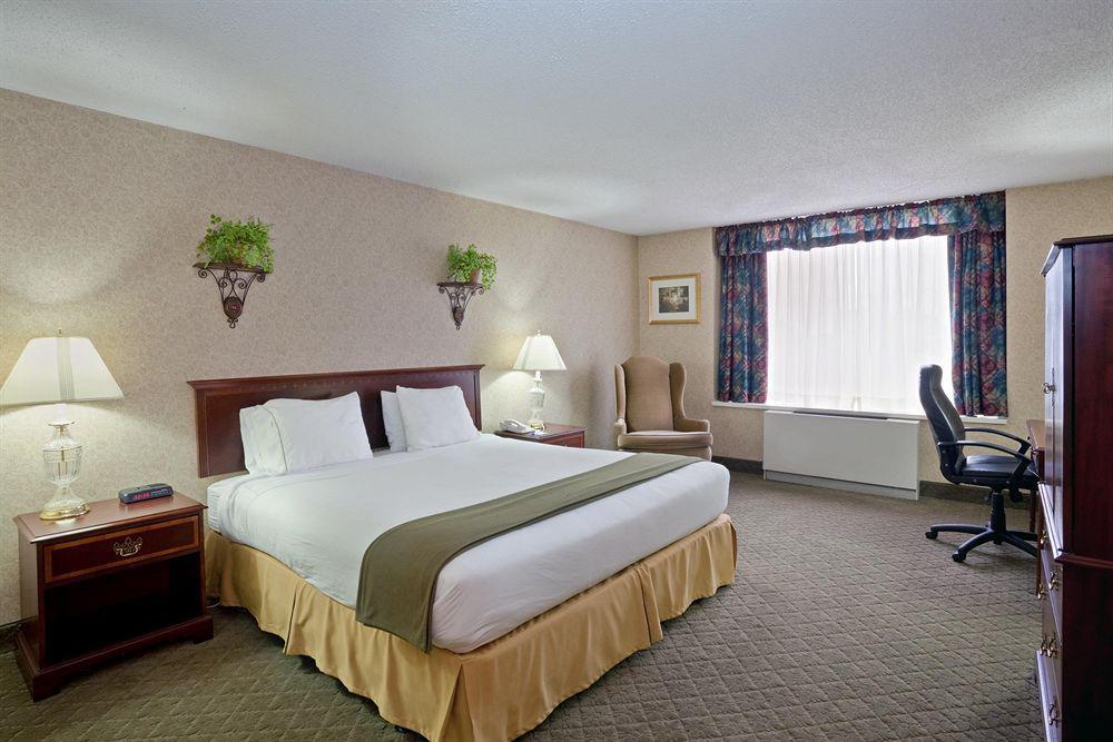 Express Detroit-birmingham By Ihg 2* Birmingham