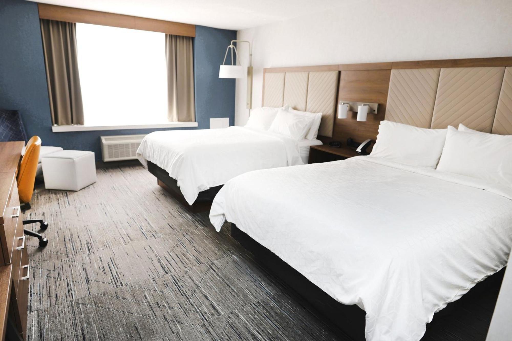 Express Detroit-birmingham By Ihg 2*